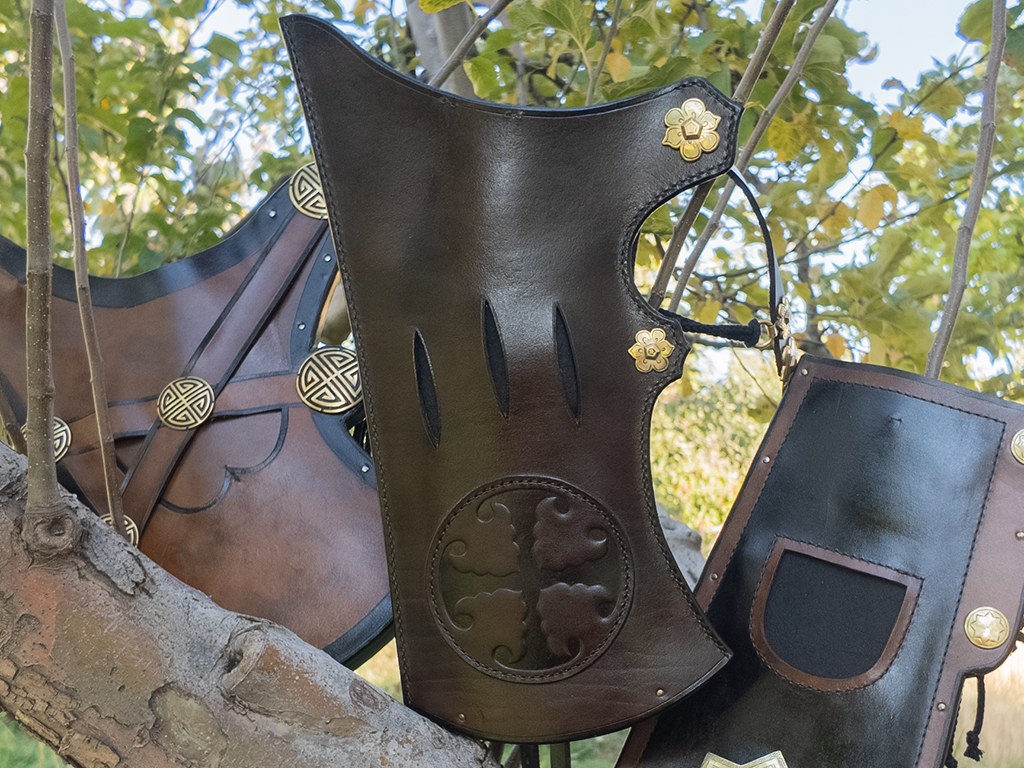 Quivers, Pouches, Belts